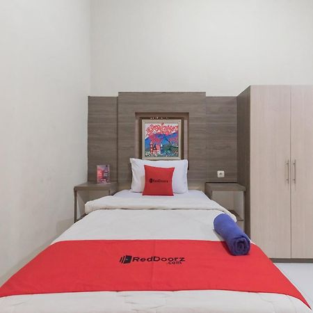 Reddoorz Resort Premium @ Sangkan Hurip Kuningan Exteriör bild