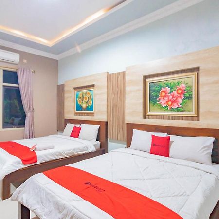 Reddoorz Resort Premium @ Sangkan Hurip Kuningan Exteriör bild
