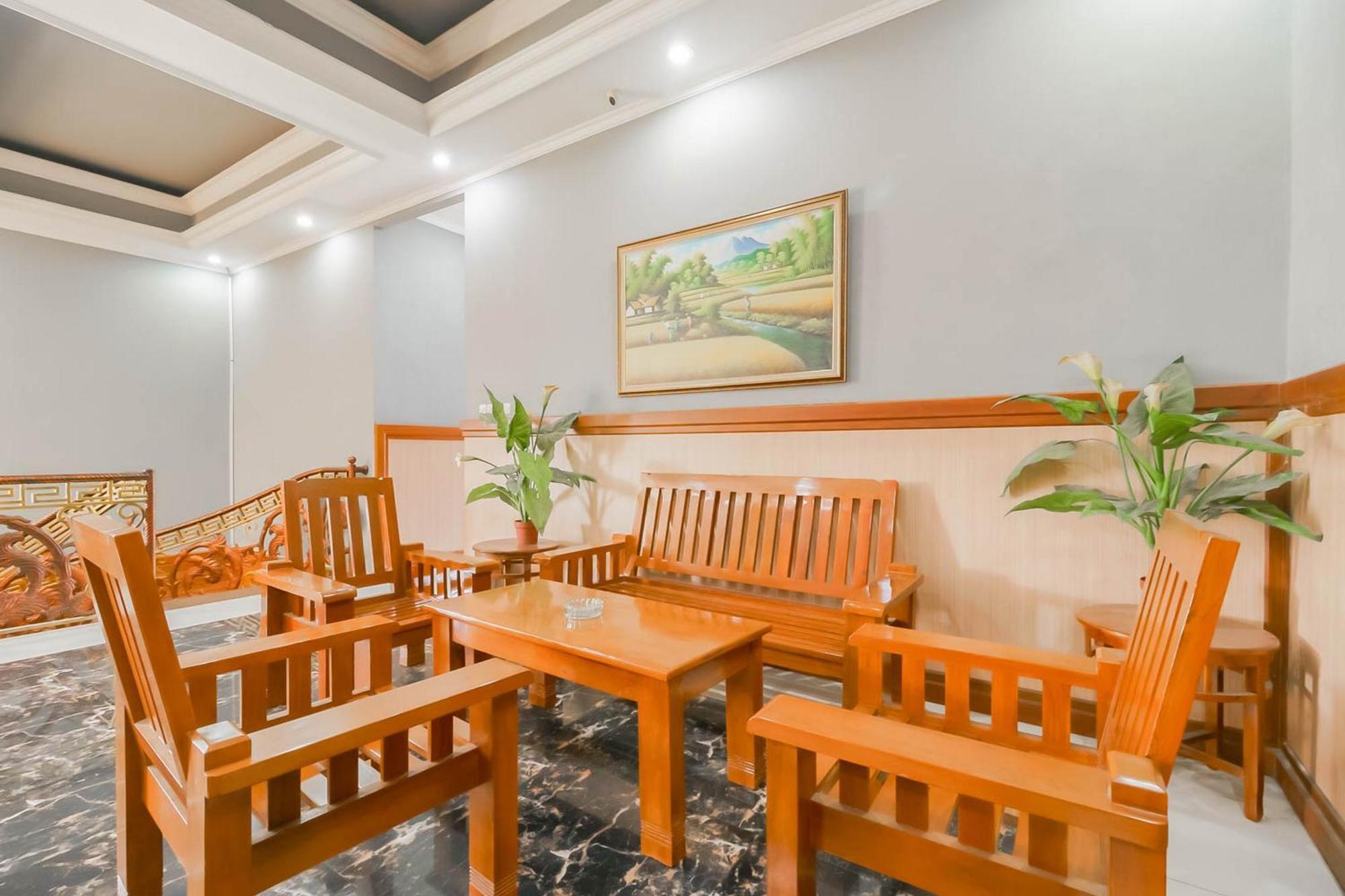 Reddoorz Resort Premium @ Sangkan Hurip Kuningan Exteriör bild