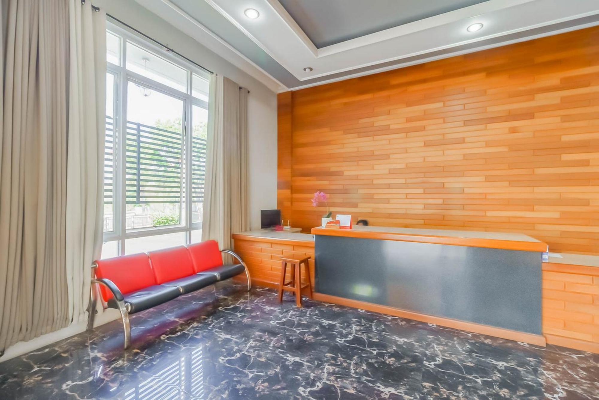 Reddoorz Resort Premium @ Sangkan Hurip Kuningan Exteriör bild