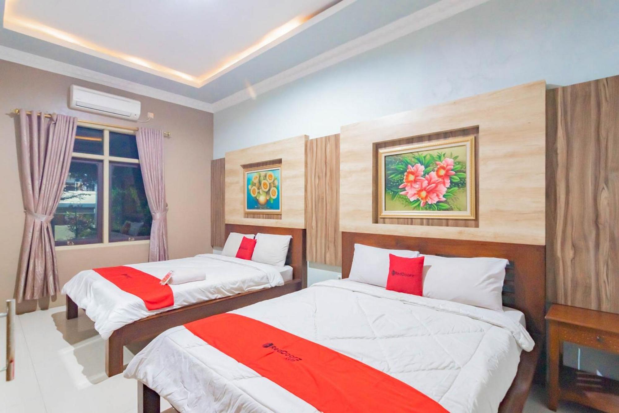 Reddoorz Resort Premium @ Sangkan Hurip Kuningan Exteriör bild